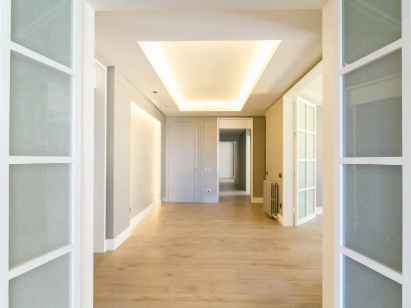 Elegant High-Floor Apartment with Park Views in Turó Park, Barcelona