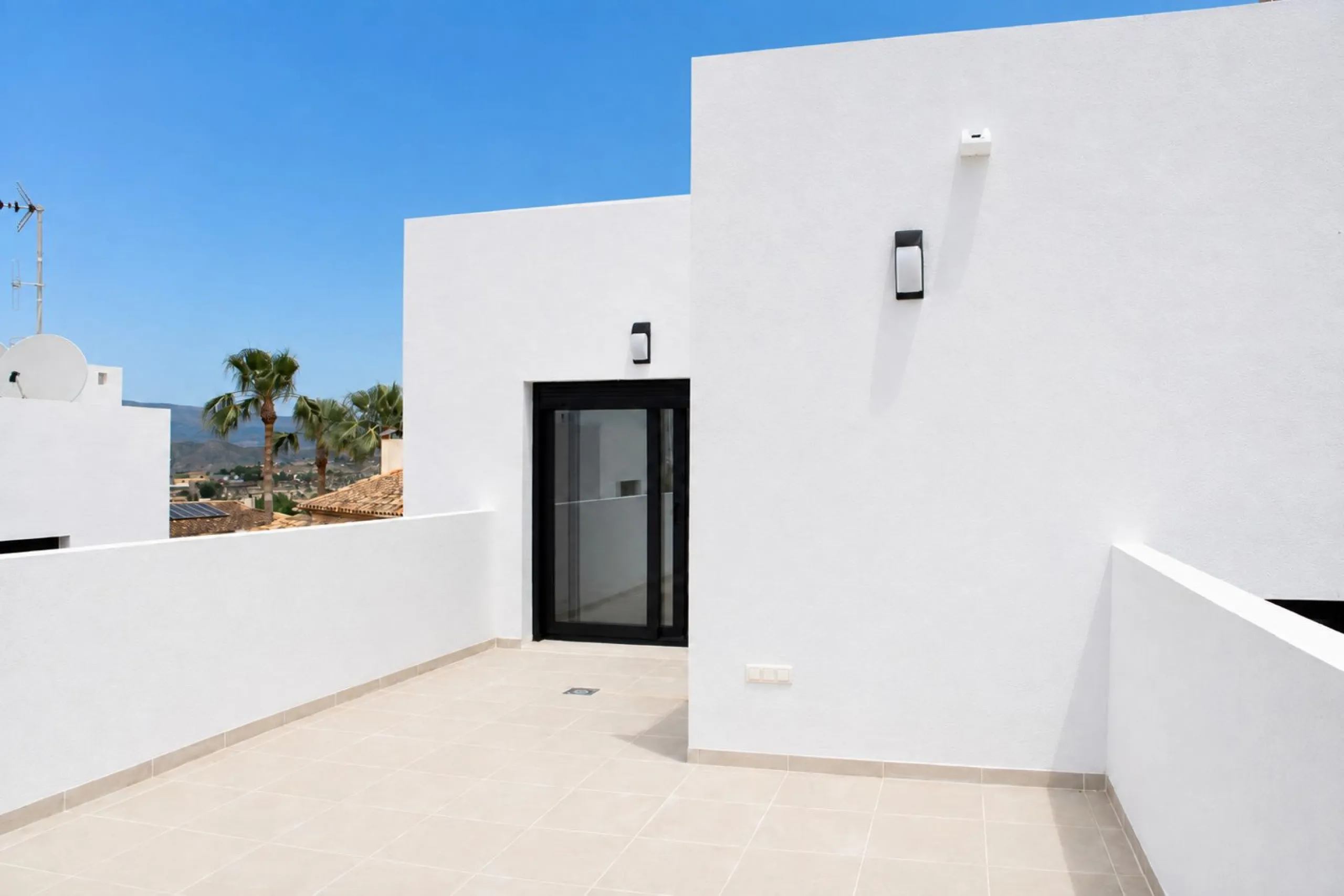 Modern Villa with Private Garden in a Natural Setting near Bonalba Golf in Busot, Alicante