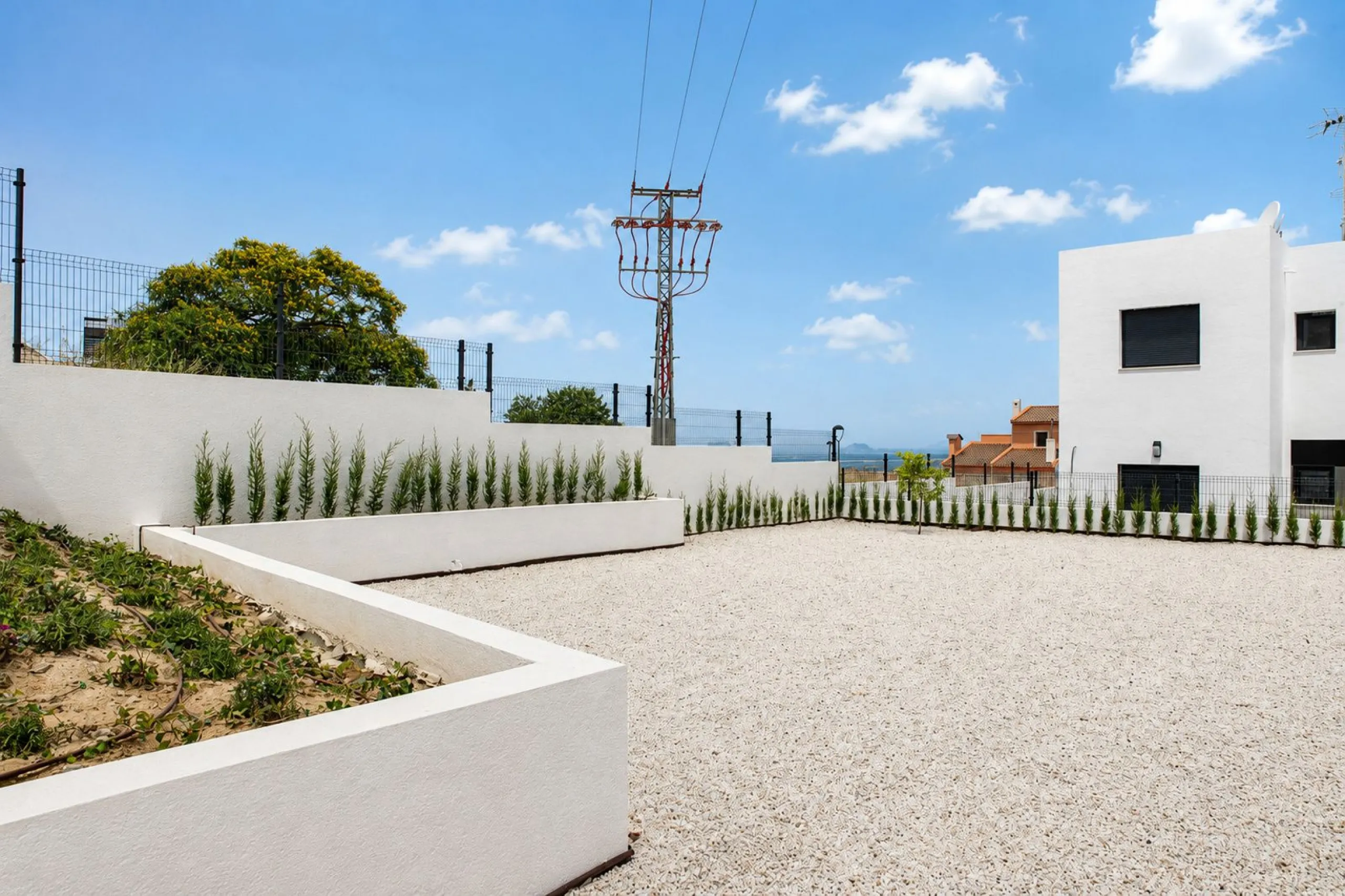 Modern Villa with Private Garden in a Natural Setting near Bonalba Golf in Busot, Alicante
