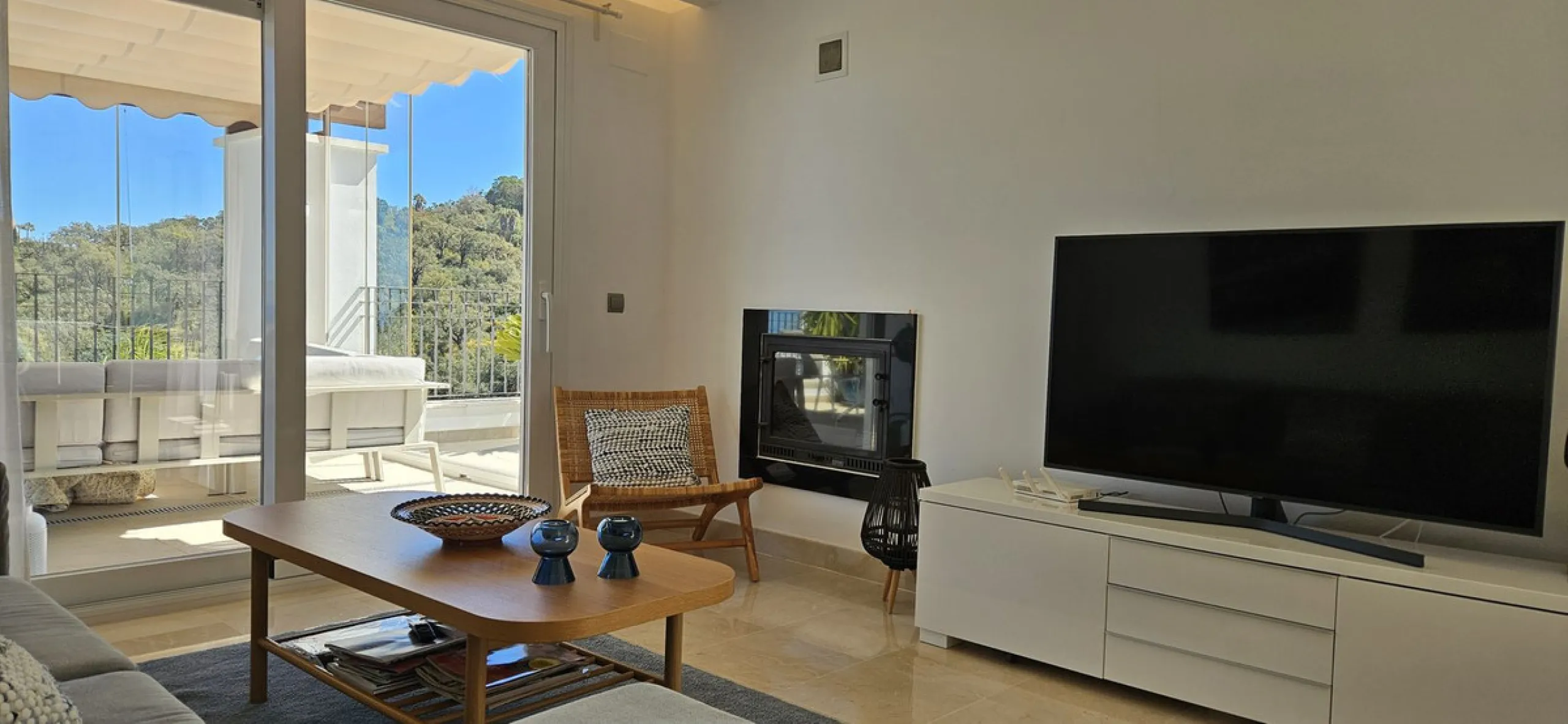 Apartment - Penthouse в продаже в Marbella, Málaga. В доме 3 спален и 2 ванных комнат. Площадь дома 114 м²