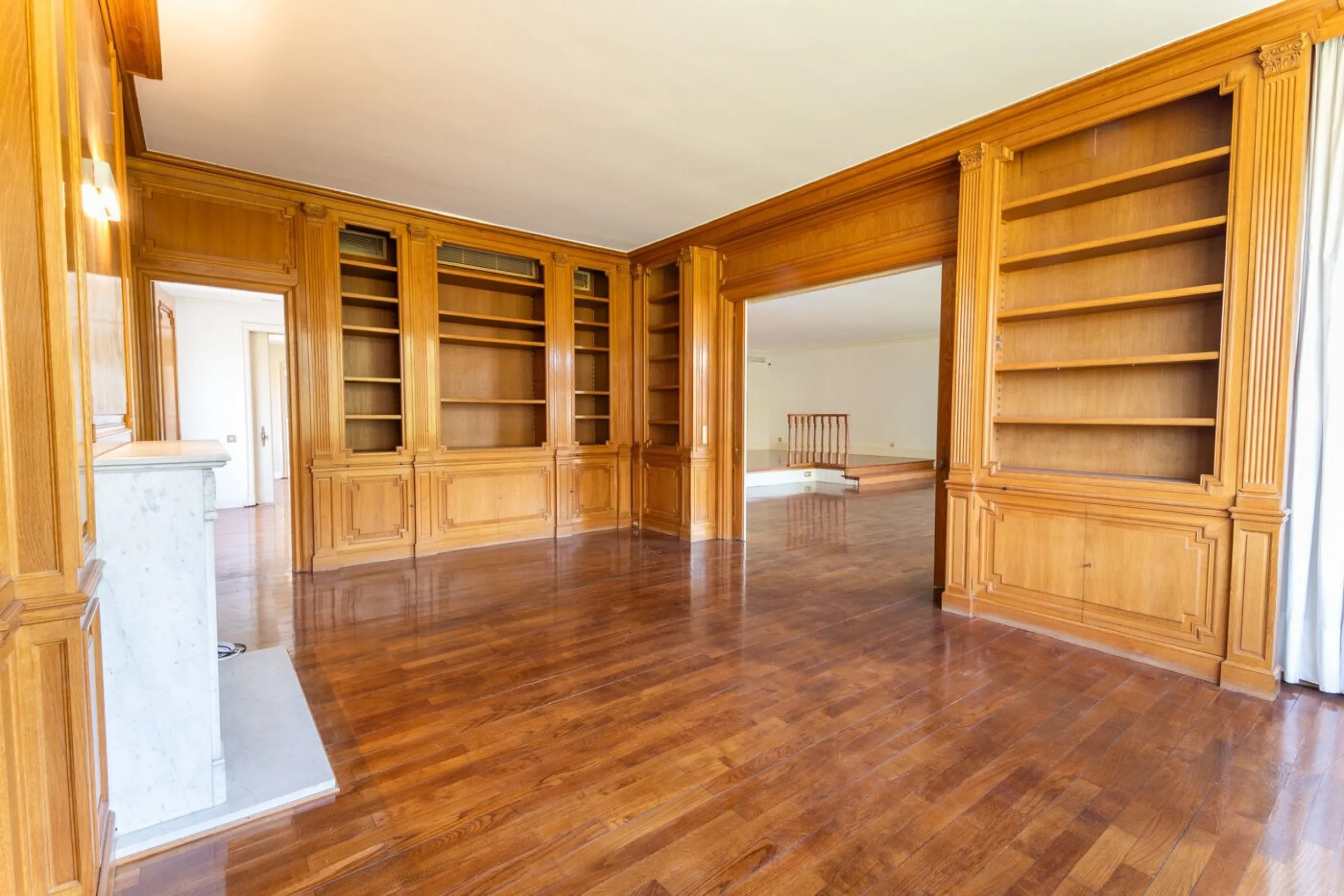 Five-Bedroom Apartment with Terrace and Pool in Turó Park, Barcelona