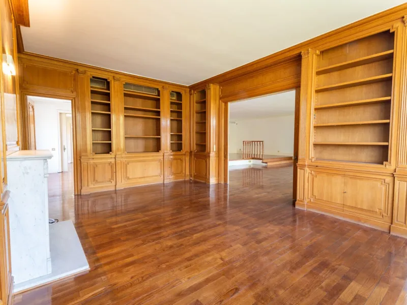 Five-Bedroom Apartment with Terrace and Pool in Turó Park, Barcelona