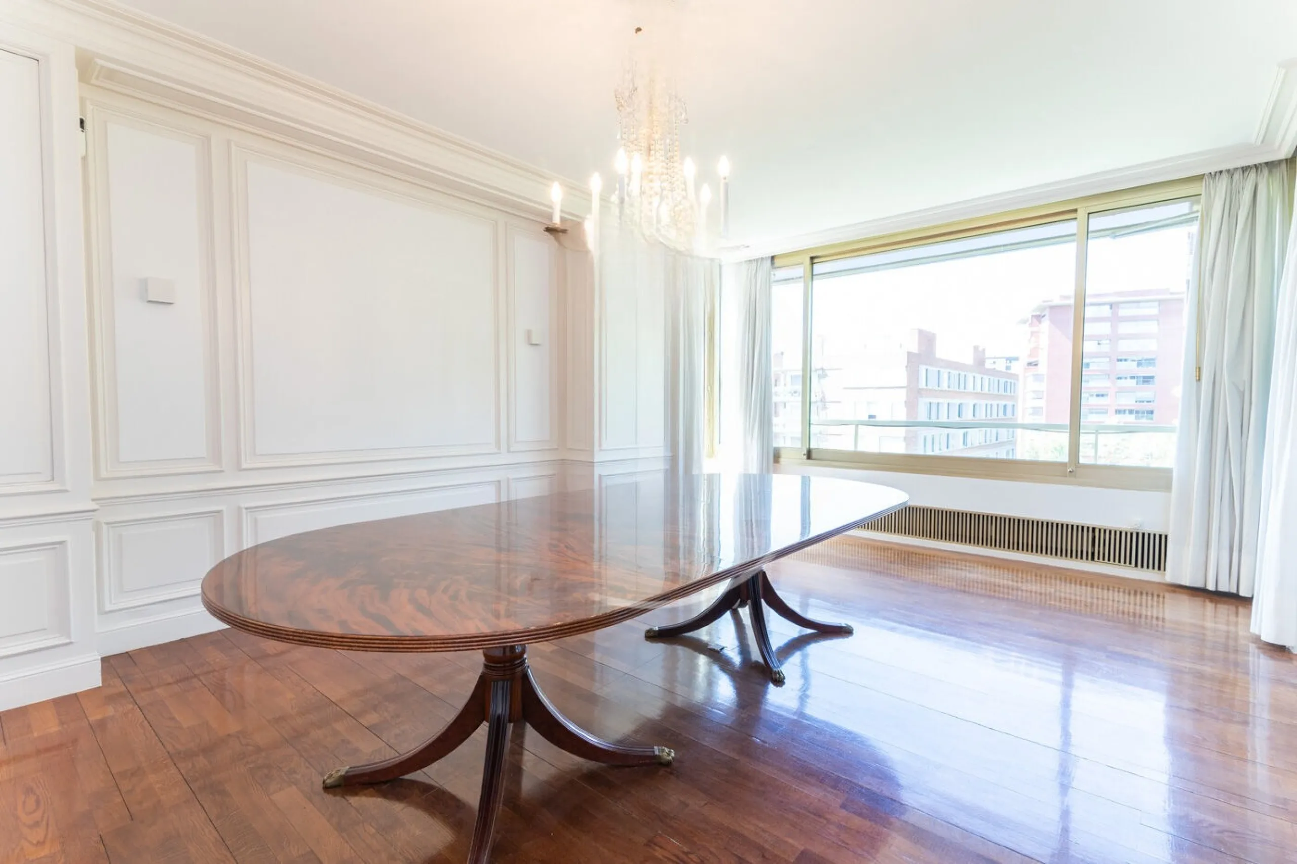 Five-Bedroom Apartment with Terrace and Pool in Turó Park, Barcelona