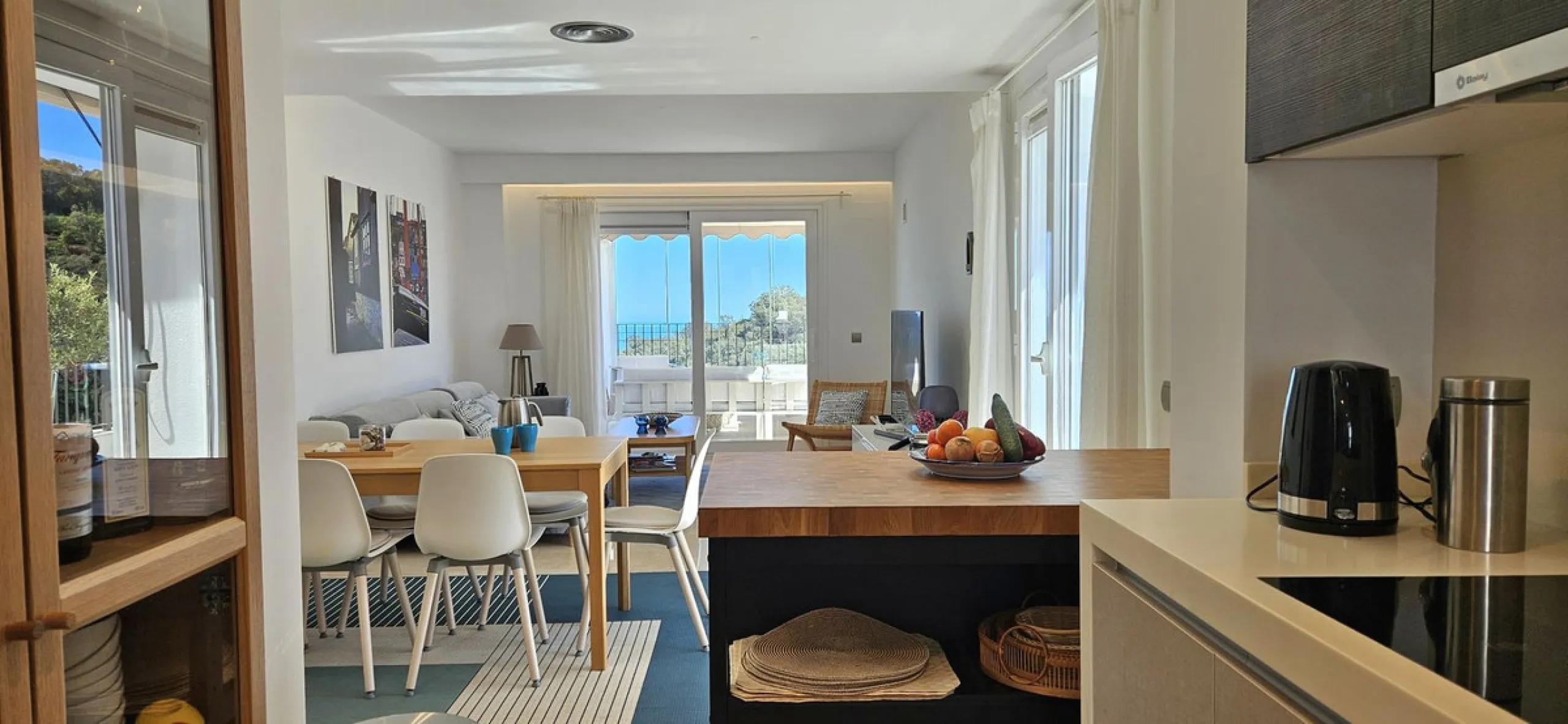 Apartment - Penthouse в продаже в Marbella, Málaga. В доме 3 спален и 2 ванных комнат. Площадь дома 114 м²