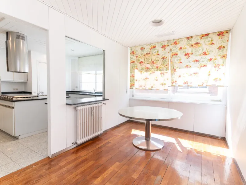 Five-Bedroom Apartment with Terrace and Pool in Turó Park, Barcelona