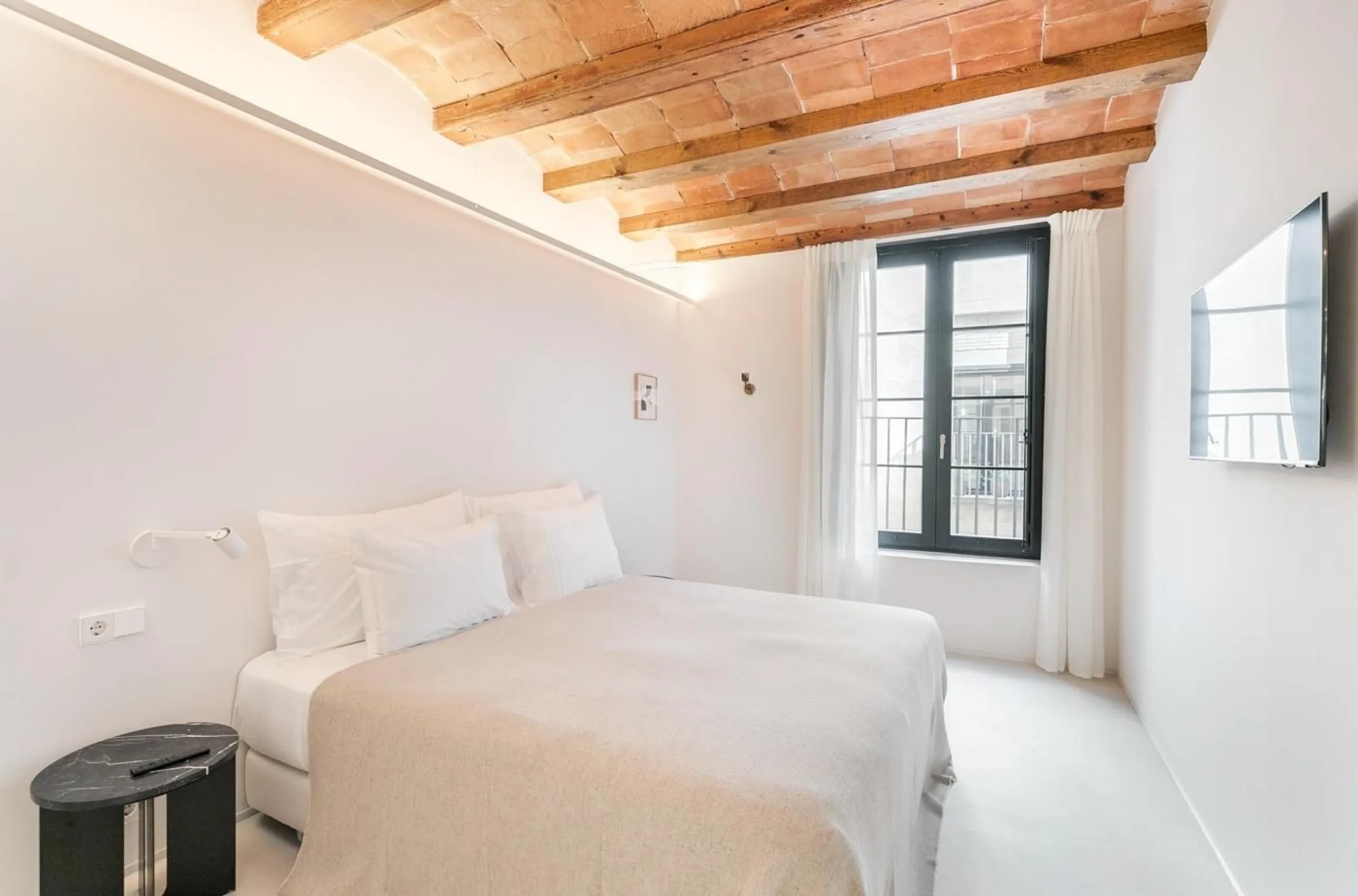 Elegant Furnished Luxury Apartment in El Gótico, Barcelona