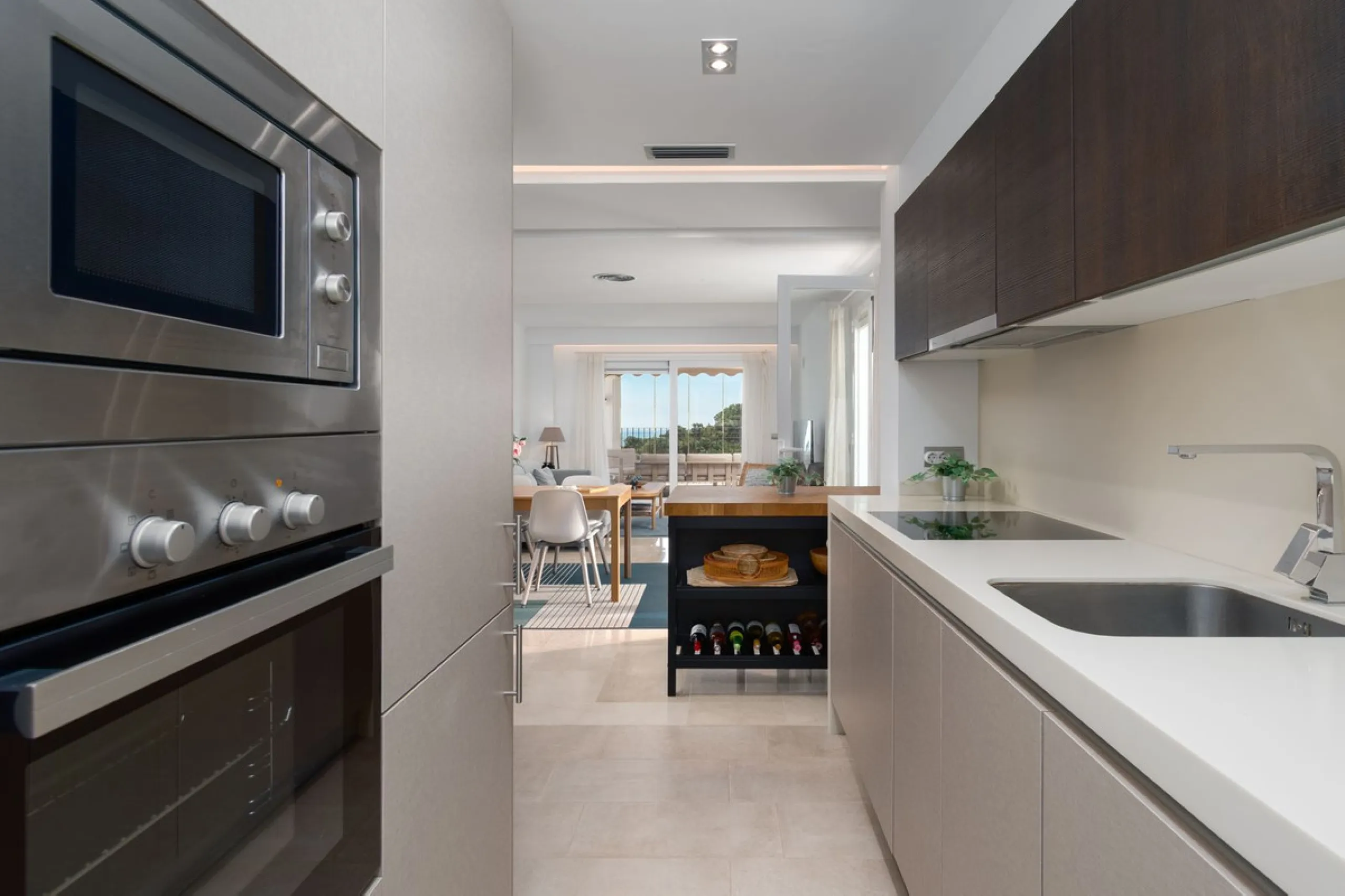Apartment - Penthouse в продаже в Marbella, Málaga. В доме 3 спален и 2 ванных комнат. Площадь дома 114 м²