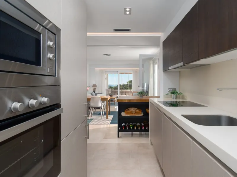 Apartment - Penthouse в продаже в Marbella, Málaga. В доме 3 спален и 2 ванных комнат. Площадь дома 114 м²