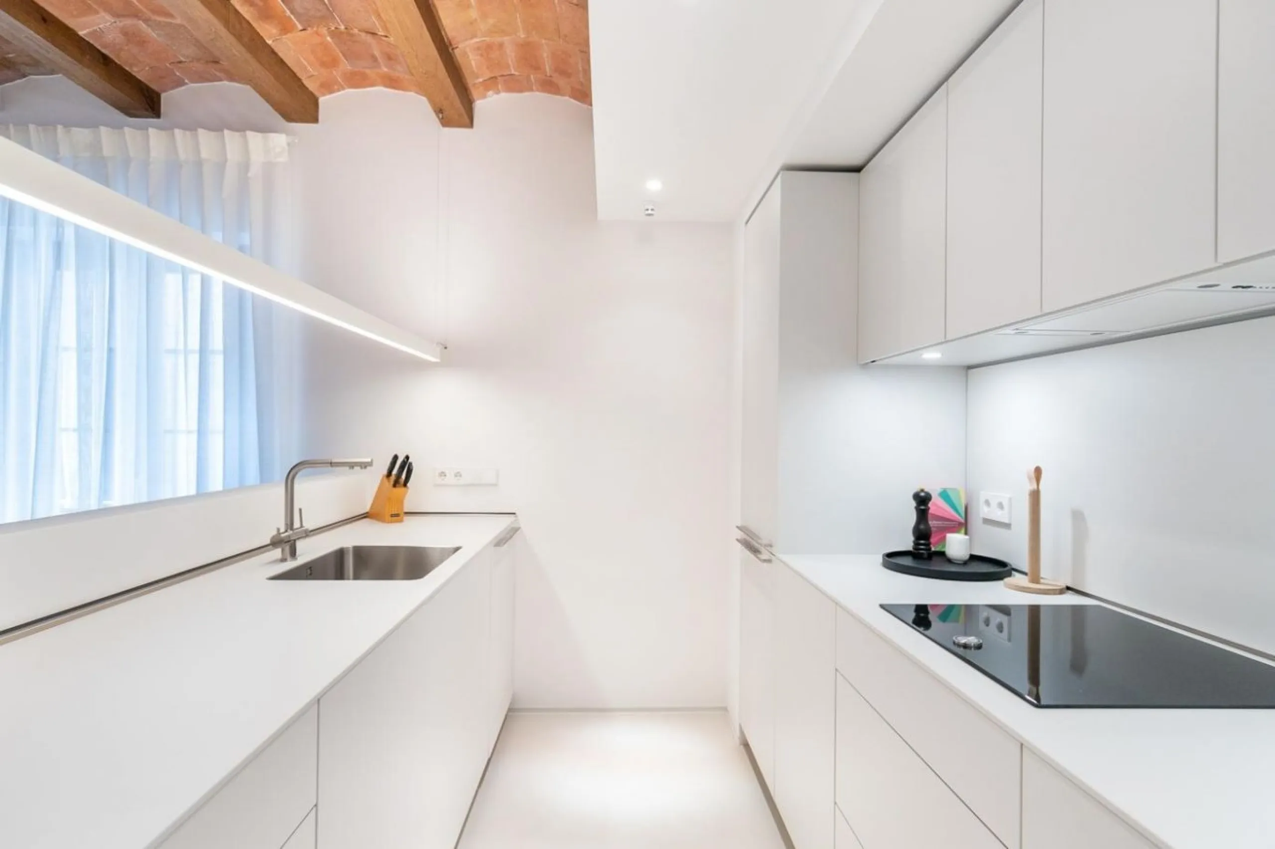 Elegant Furnished Luxury Apartment in El Gótico, Barcelona