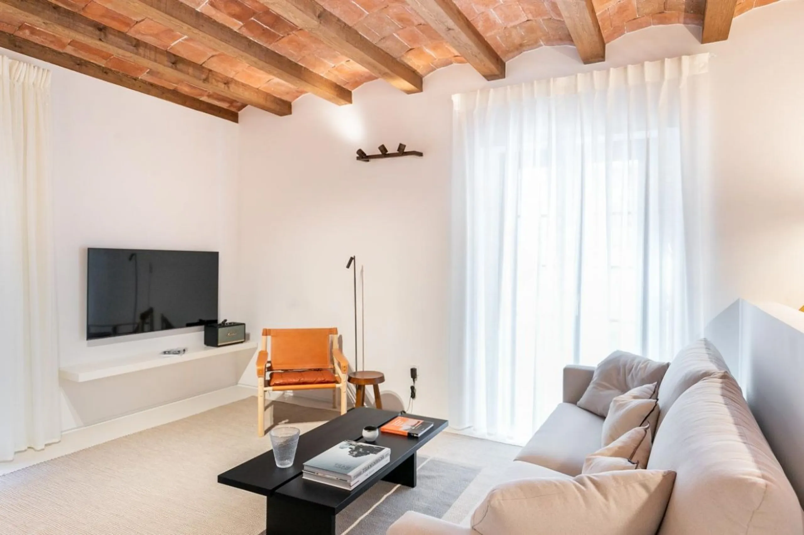Elegant Furnished Luxury Apartment in El Gótico, Barcelona