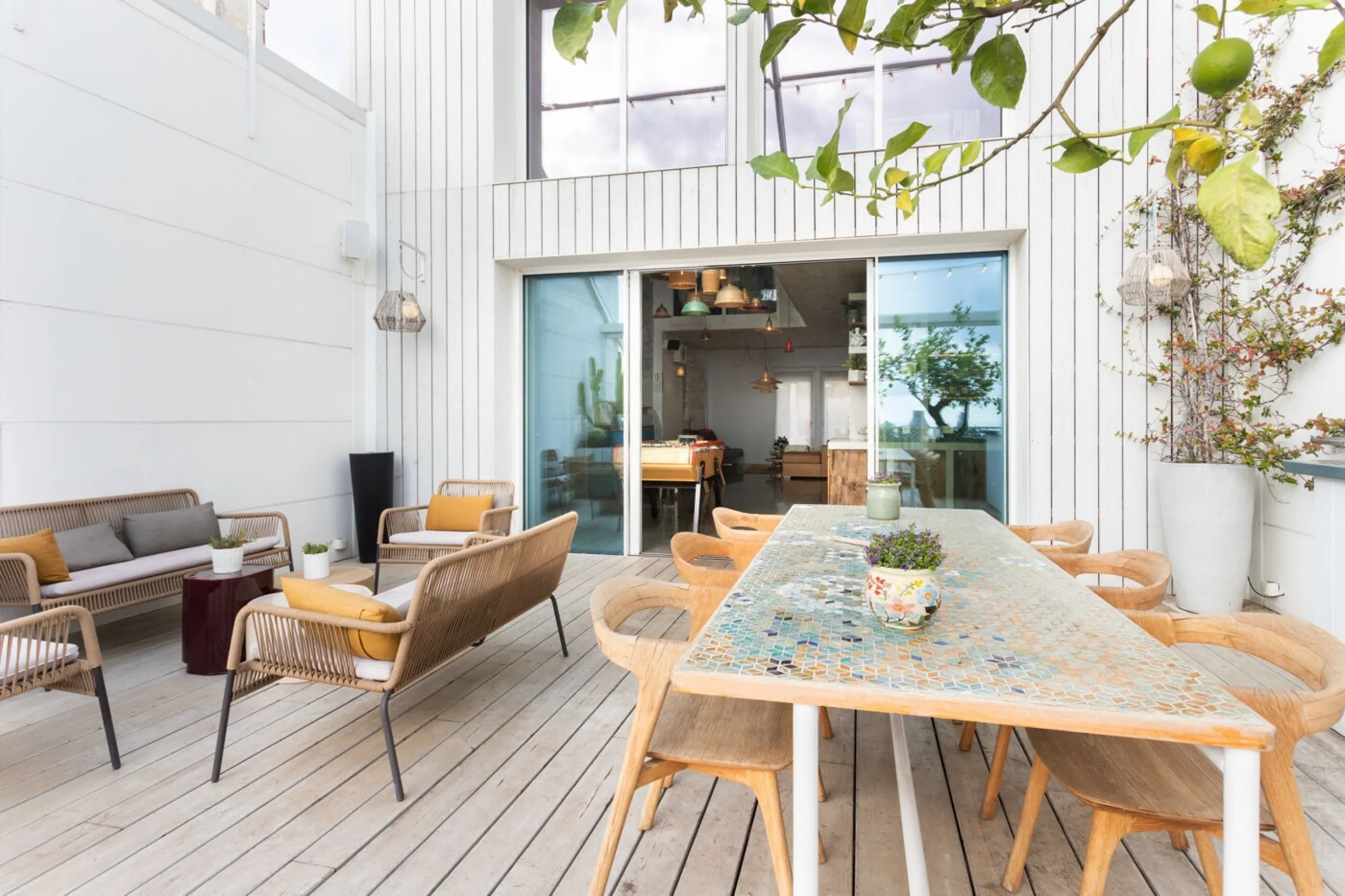 Stylish Mediterranean Home with Pool and Outdoor Terraces in Horta-Guinardó, Barcelona