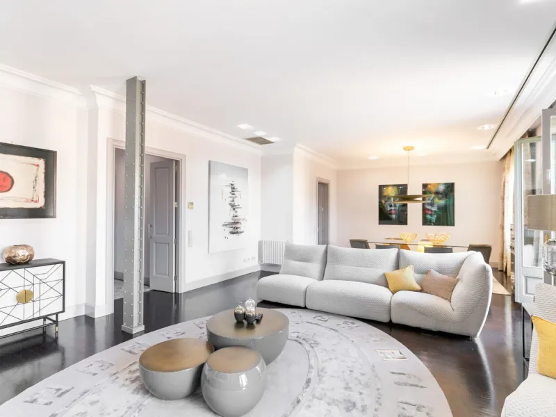 Elegant Apartment with High-Level Comfort on Passeig de Gracia, Barcelona
