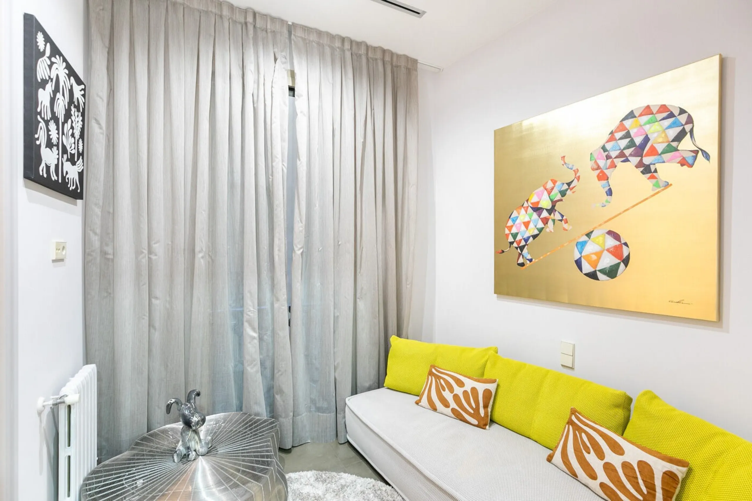 Elegant Apartment with High-Level Comfort on Passeig de Gracia, Barcelona
