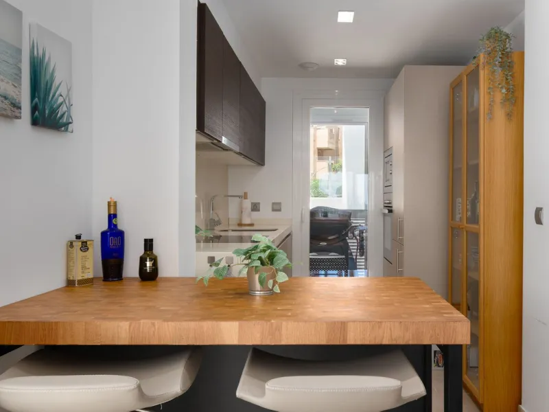 Apartment - Penthouse в продаже в Marbella, Málaga. В доме 3 спален и 2 ванных комнат. Площадь дома 114 м²