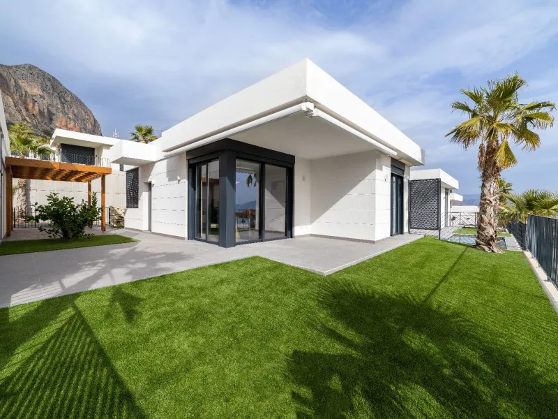 Exclusive Collection of Villas with Sea Views in Polop, Alicante