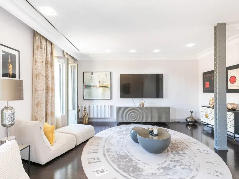 Elegant Apartment with High-Level Comfort on Passeig de Gracia, Barcelona