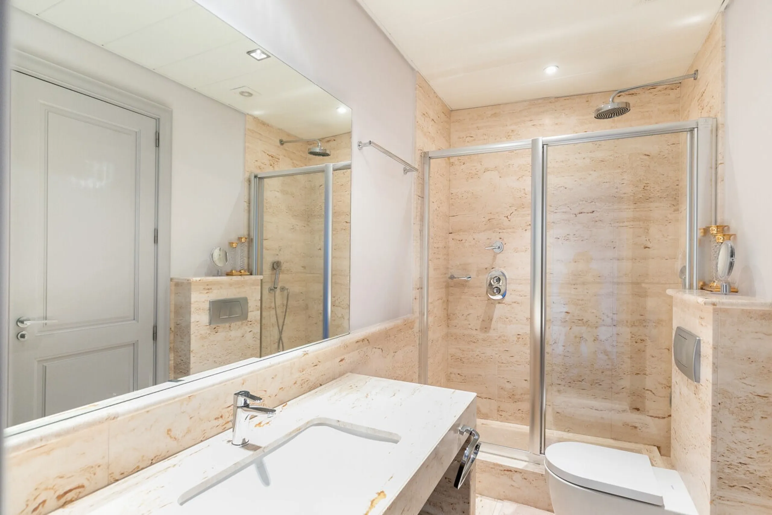 Elegant Apartment with High-Level Comfort on Passeig de Gracia, Barcelona