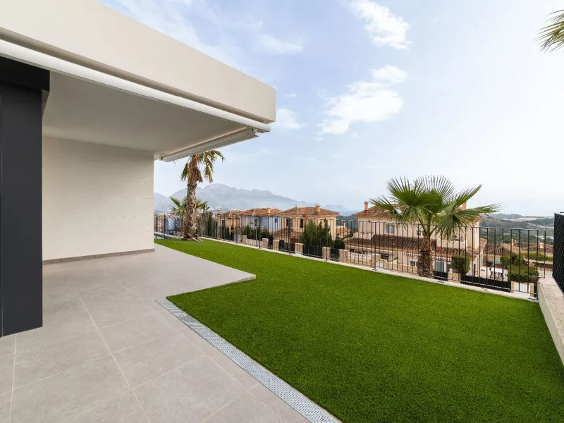 Exclusive Collection of Villas with Sea Views in Polop, Alicante