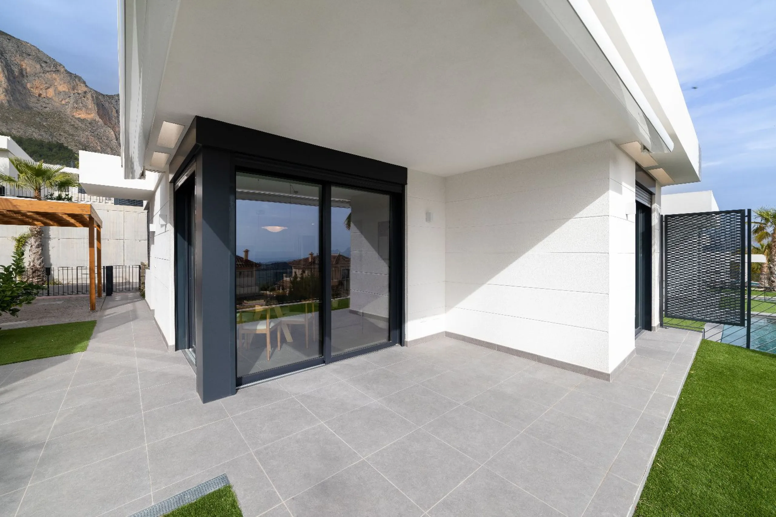 Exclusive Collection of Villas with Sea Views in Polop, Alicante