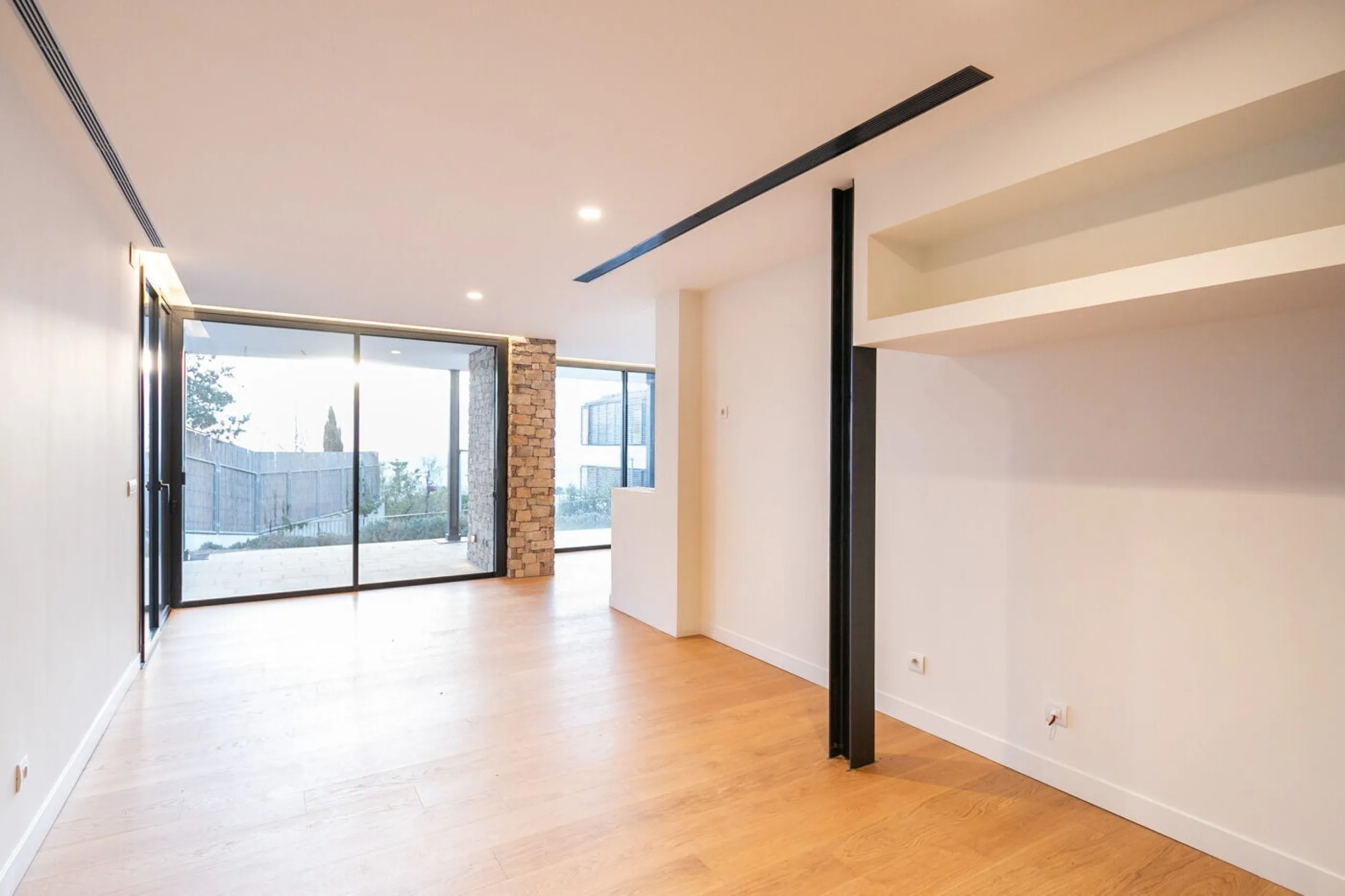 Casa moderna con piscina y vistas panorámicas al mar en Can Caralleu, Sarria, Barcelona