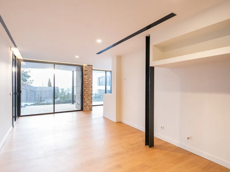 Casa moderna con piscina y vistas panorámicas al mar en Can Caralleu, Sarria, Barcelona