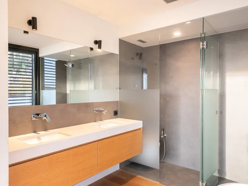 Casa moderna con piscina y vistas panorámicas al mar en Can Caralleu, Sarria, Barcelona