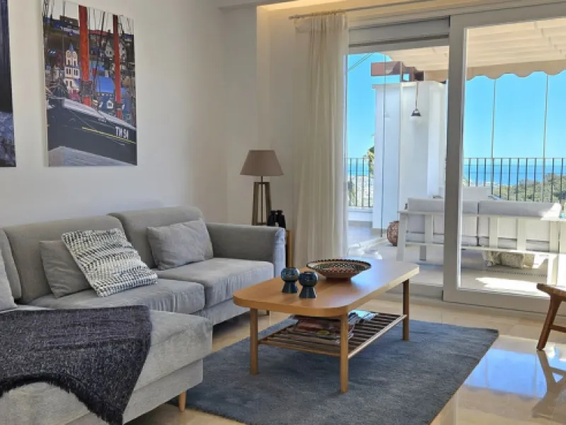 Apartment - Penthouse в продаже в Marbella, Málaga. В доме 3 спален и 2 ванных комнат. Площадь дома 114 м²