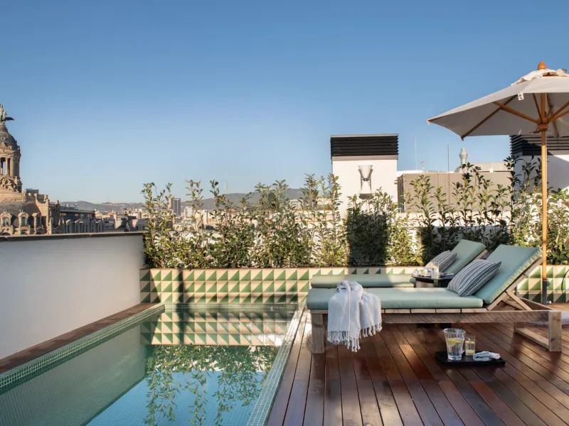 Luxury Penthouse with Terrace and Concierge Services on Passeig de Gracia, Barcelona
