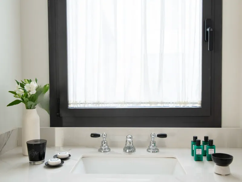 Luxury Penthouse with Terrace and Concierge Services on Passeig de Gracia, Barcelona
