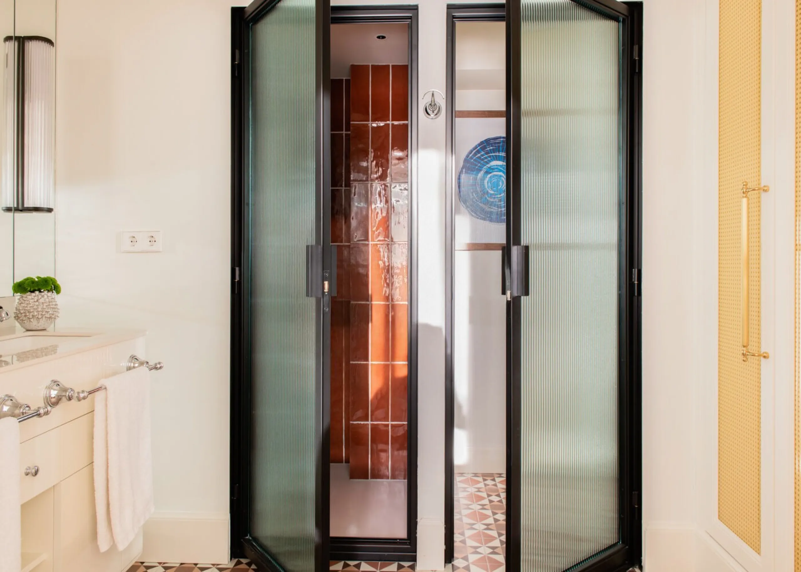 Luxury Penthouse with Terrace and Concierge Services on Passeig de Gracia, Barcelona