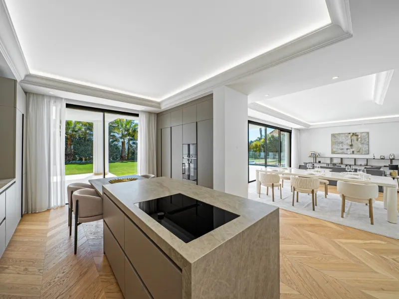 Outstanding Move-In Ready Luxury Villa on Marbella's Golden Mile