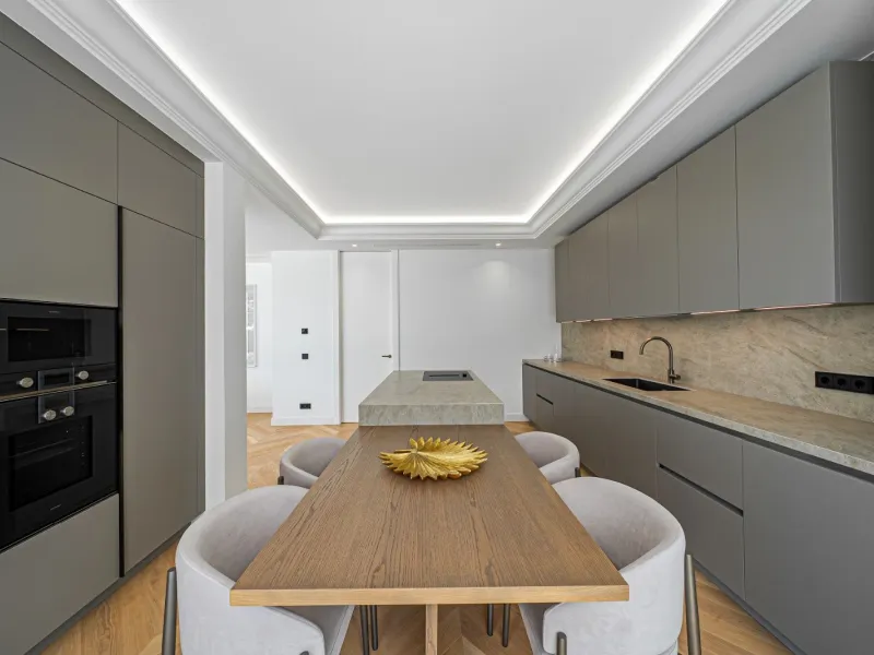 Outstanding Move-In Ready Luxury Villa on Marbella's Golden Mile