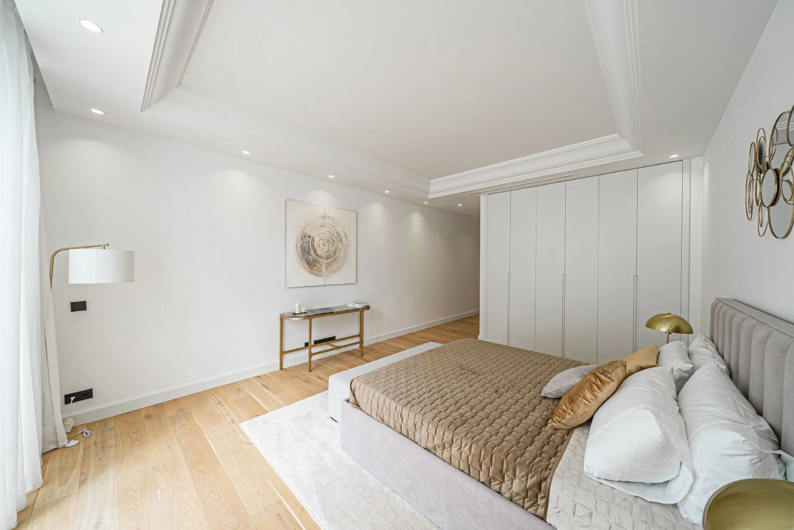 Outstanding Move-In Ready Luxury Villa on Marbella's Golden Mile