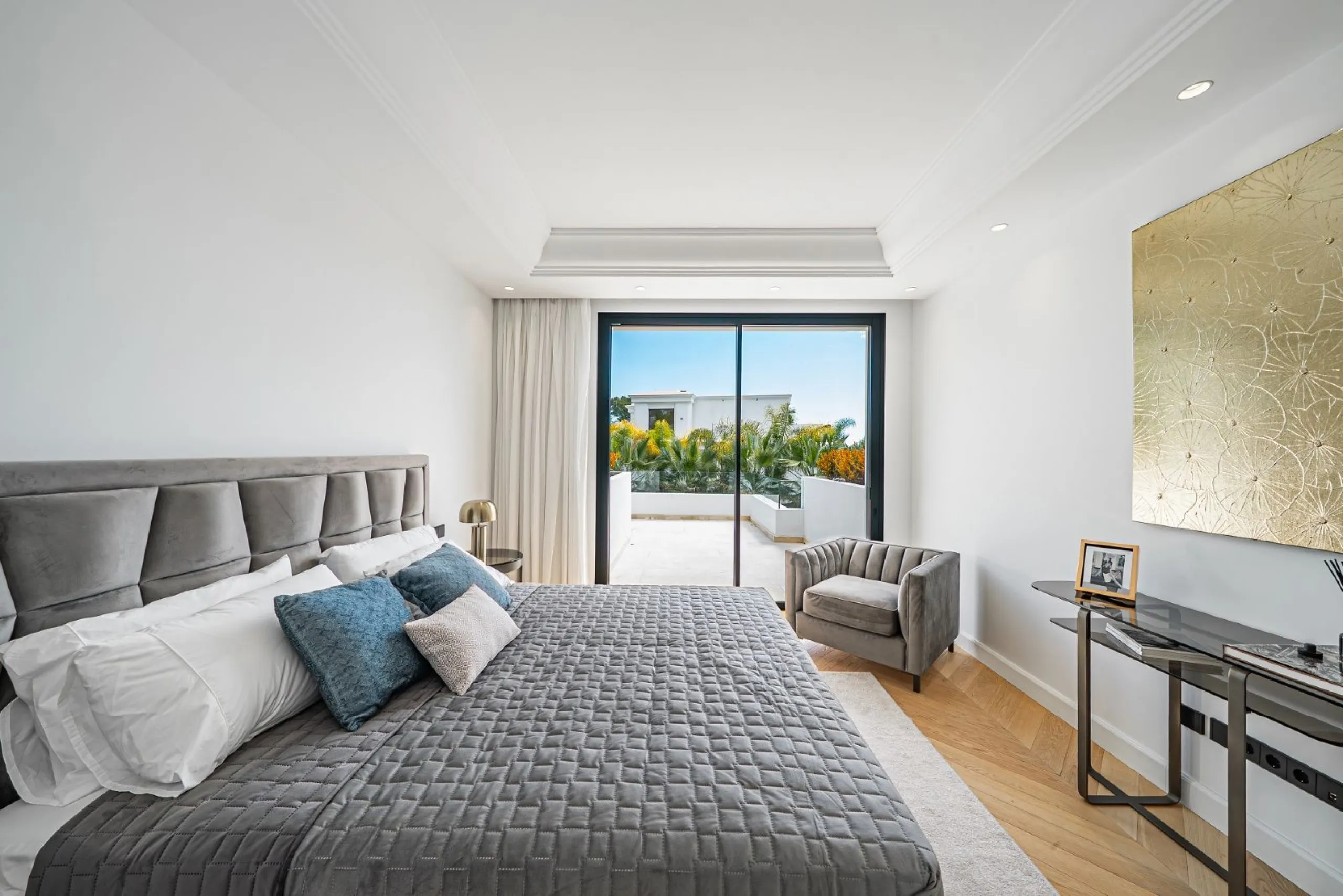 Outstanding Move-In Ready Luxury Villa on Marbella's Golden Mile