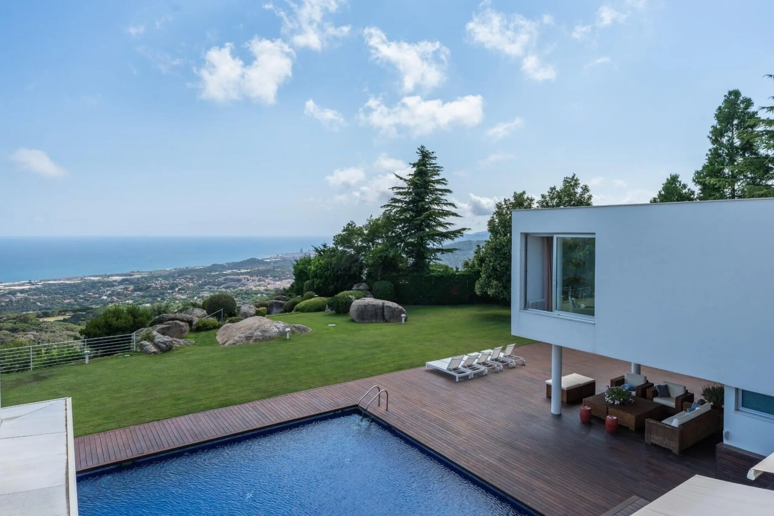Lujosa villa con jardín privado en Sant Andreu de Llavaneres, Barcelona