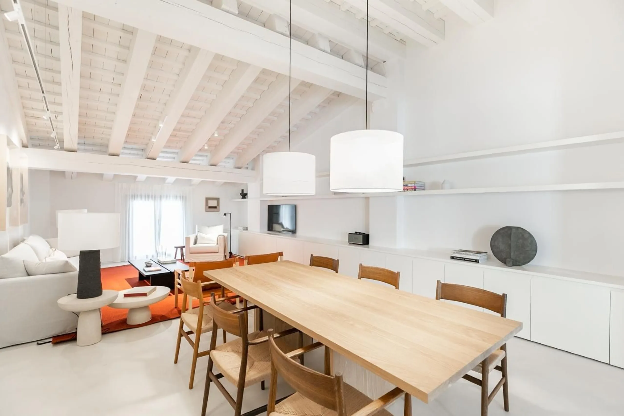 Luxury Apartment with High-End Furnishings and SPA in the Gothic Quarter, Barcelona
