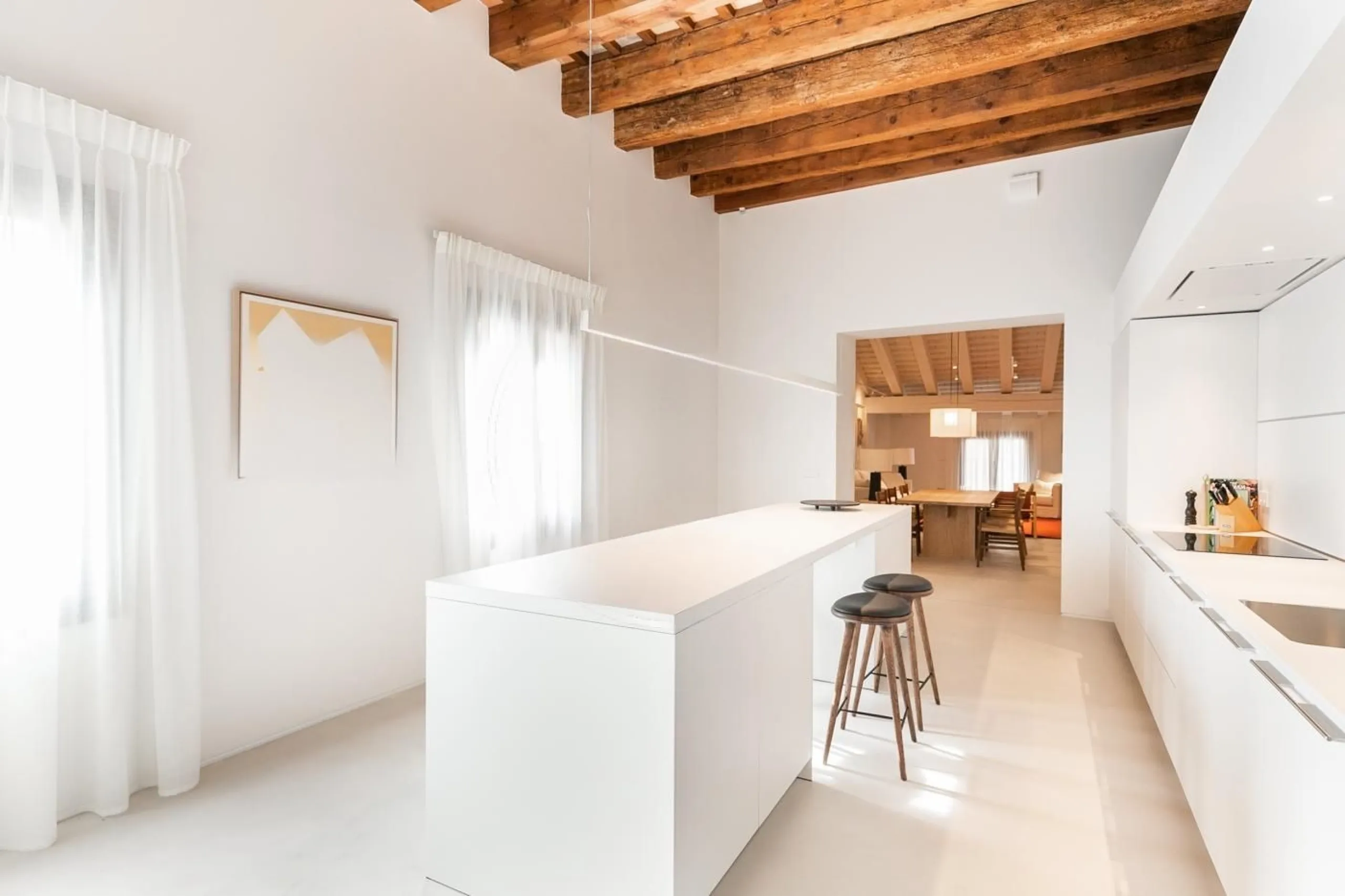 Luxury Apartment with High-End Furnishings and SPA in the Gothic Quarter, Barcelona