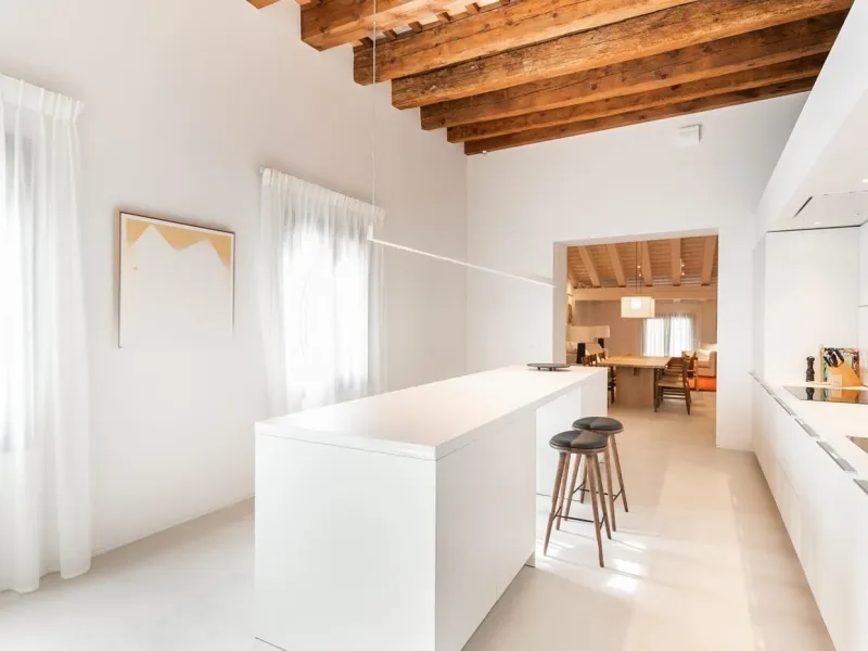 Luxury Apartment with High-End Furnishings and SPA in the Gothic Quarter, Barcelona