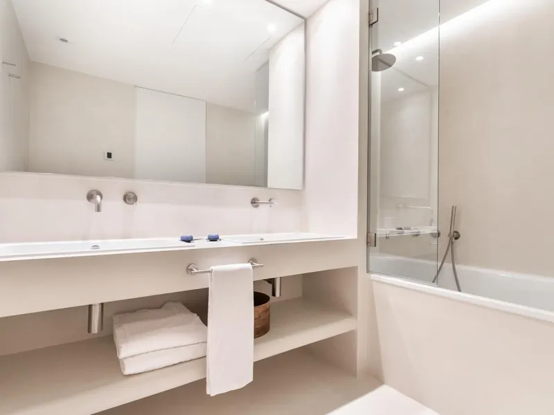 Luxury Apartment with High-End Furnishings and SPA in the Gothic Quarter, Barcelona