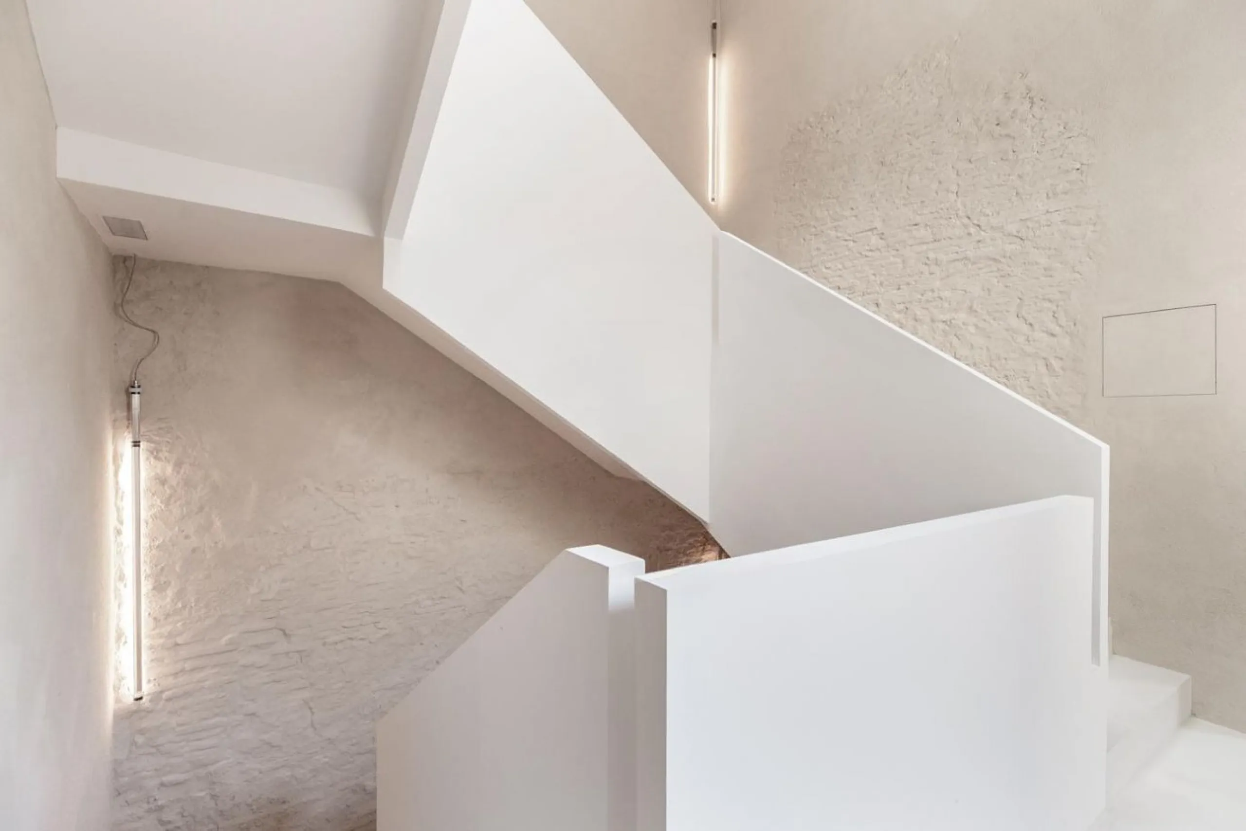 Luxury Apartment with High-End Furnishings and SPA in the Gothic Quarter, Barcelona