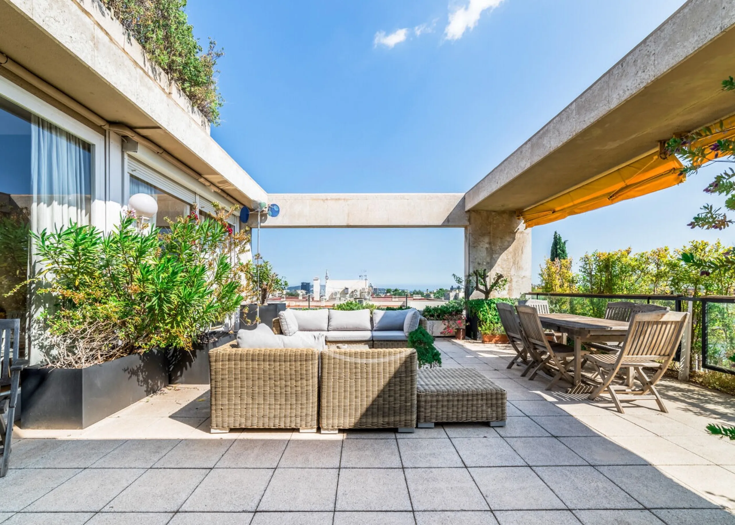 Luxury Penthouse Duplex with Expansive Terraces in Pedralbes, Barcelona