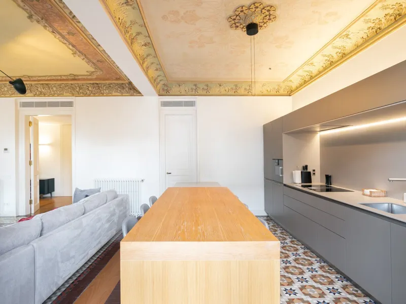 Luxury Modernist Duplex in Casa Burés with Terraces and Exclusive Amenities in Eixample, Barcelona