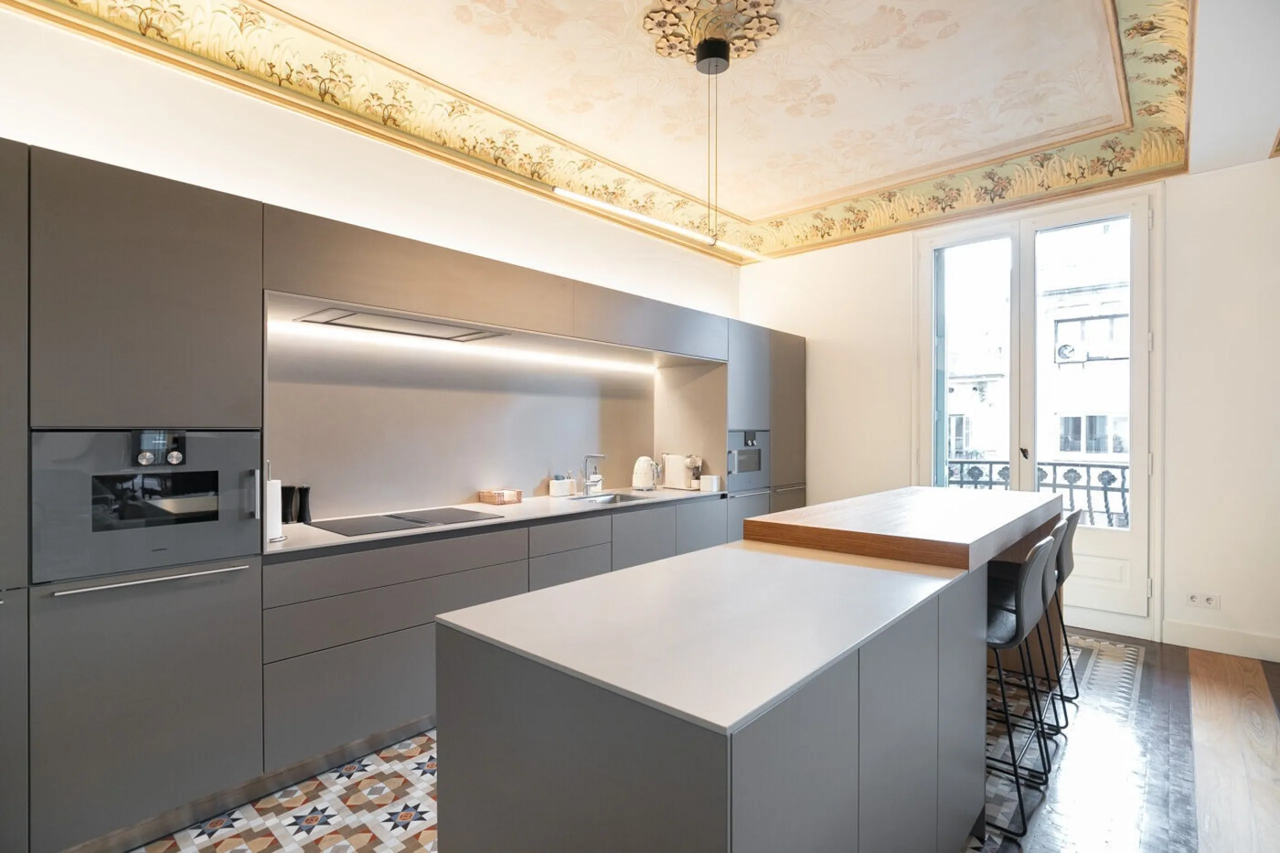 Luxury Modernist Duplex in Casa Burés with Terraces and Exclusive Amenities in Eixample, Barcelona
