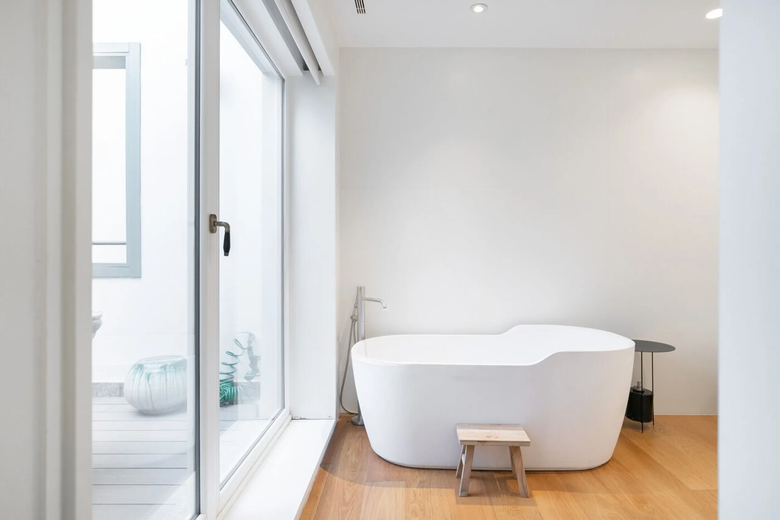 Luxury Modernist Duplex in Casa Burés with Terraces and Exclusive Amenities in Eixample, Barcelona