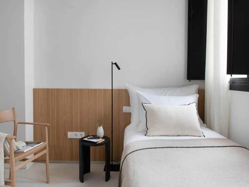 Luxury Apartment for Rent with Patio and Three Bedrooms in the Gothic Quarter, Barcelona