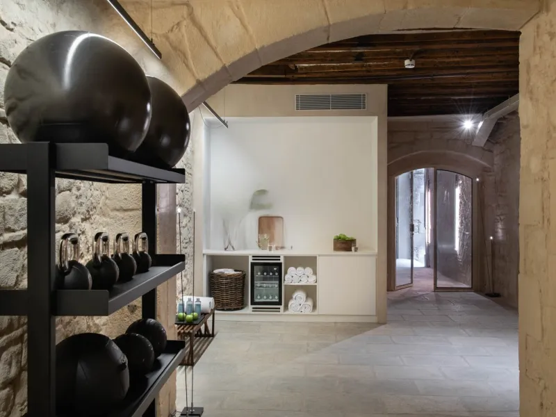 Luxury Apartment for Rent with Patio and Three Bedrooms in the Gothic Quarter, Barcelona