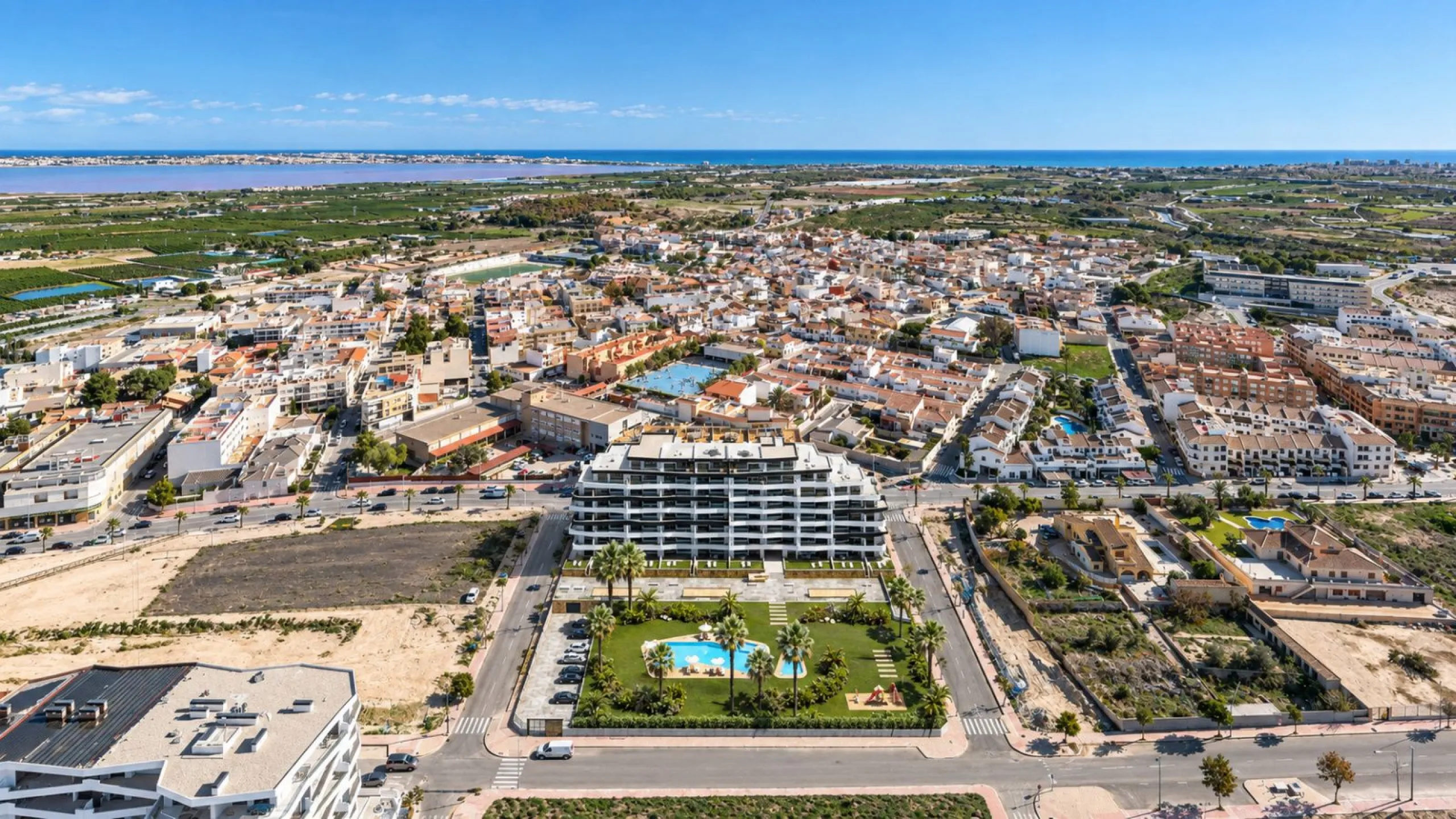 Modern Newly Built Apartments Finished Down to the Last Detail in San Miguel de Salinas, Alicante