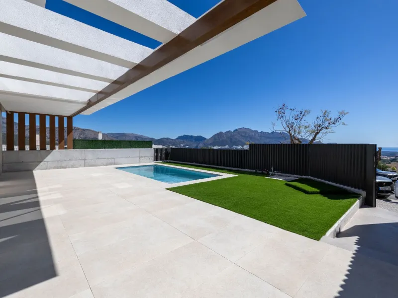 Modern Villas with Sea Views in an Exclusive, Quiet Development in Polop, Alicante