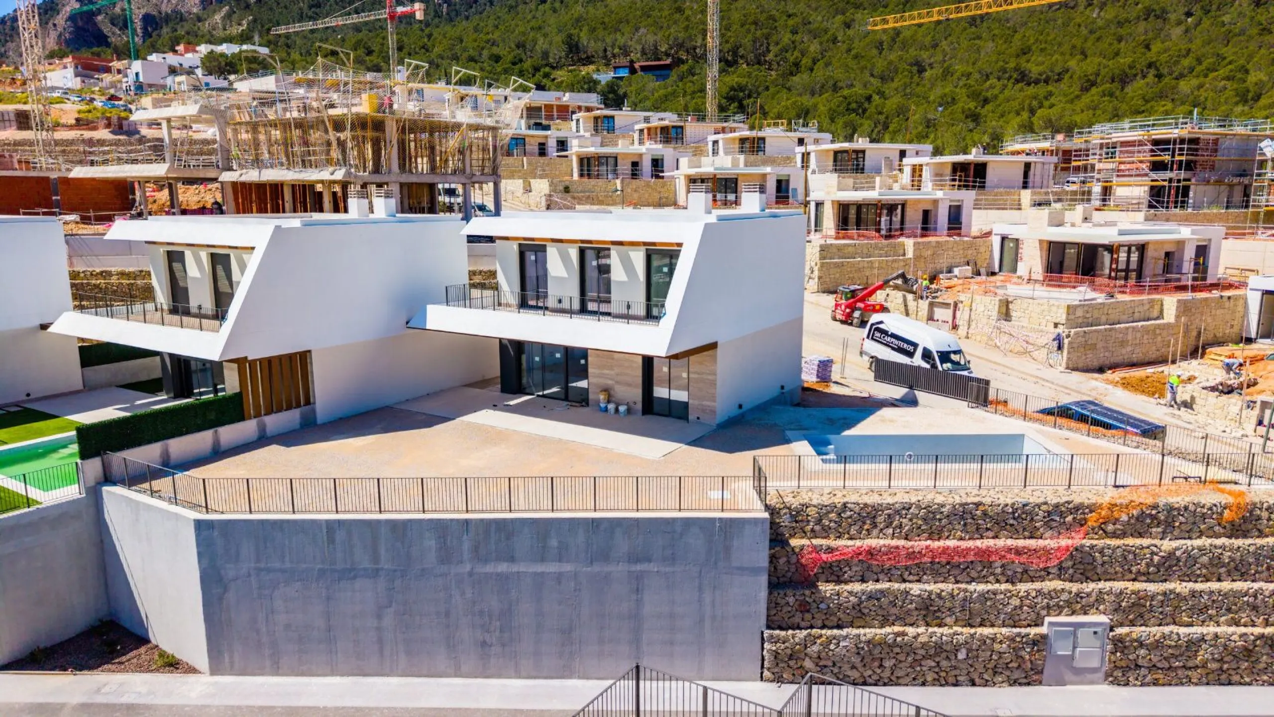 Modern Villas with Sea Views in an Exclusive, Quiet Development in Polop, Alicante