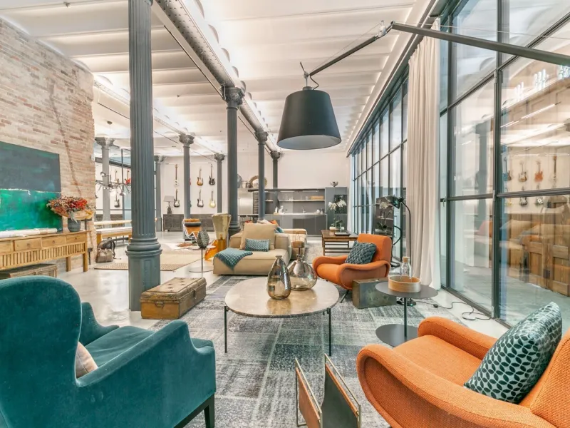 Luxury Designer Loft for Rent in the Historic Casa Burés, Eixample District